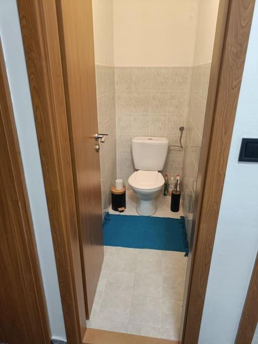 Appartement Cervena Cesta à Kunovice Extérieur photo