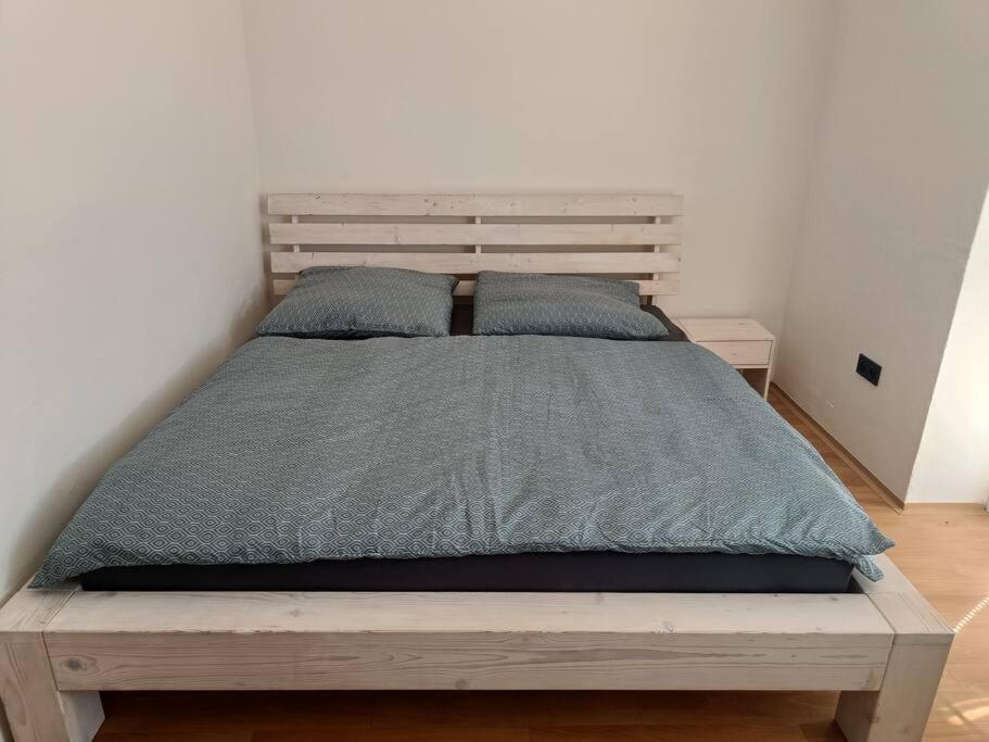 Appartement Cervena Cesta à Kunovice Extérieur photo