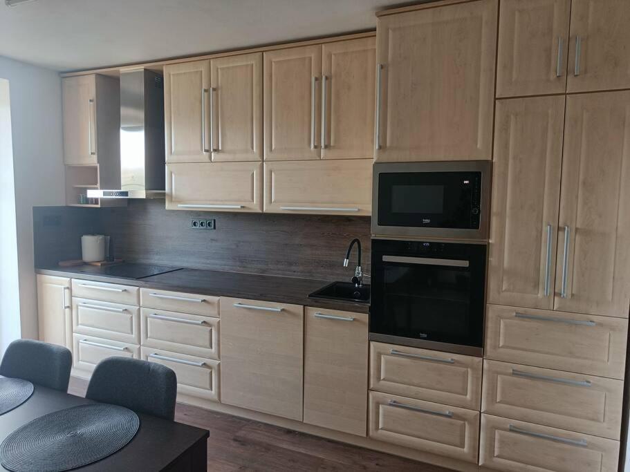 Appartement Cervena Cesta à Kunovice Extérieur photo