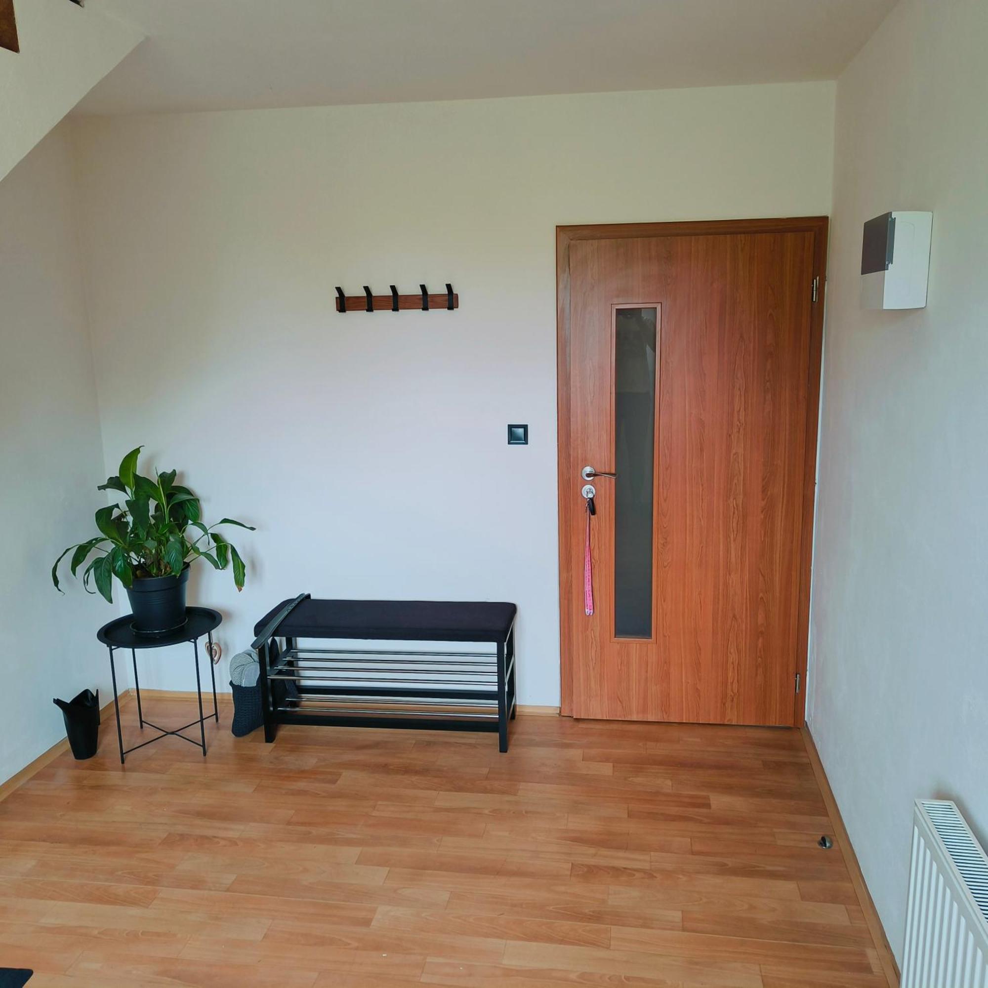 Appartement Cervena Cesta à Kunovice Extérieur photo